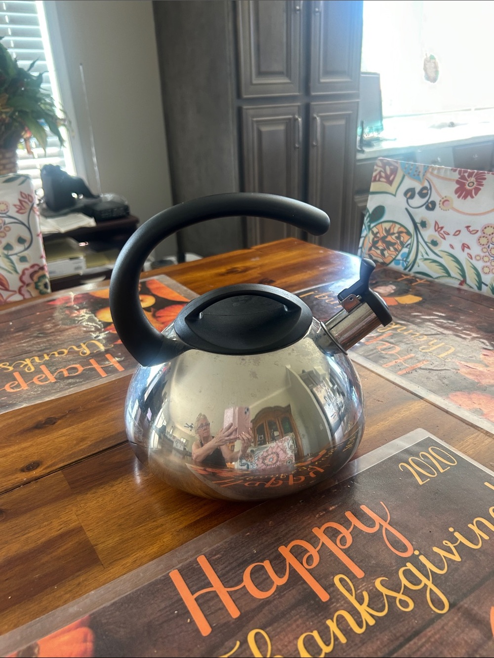 Farberware Stainless Steel whistle Teakettle tea pot  with Black Handle Q22C